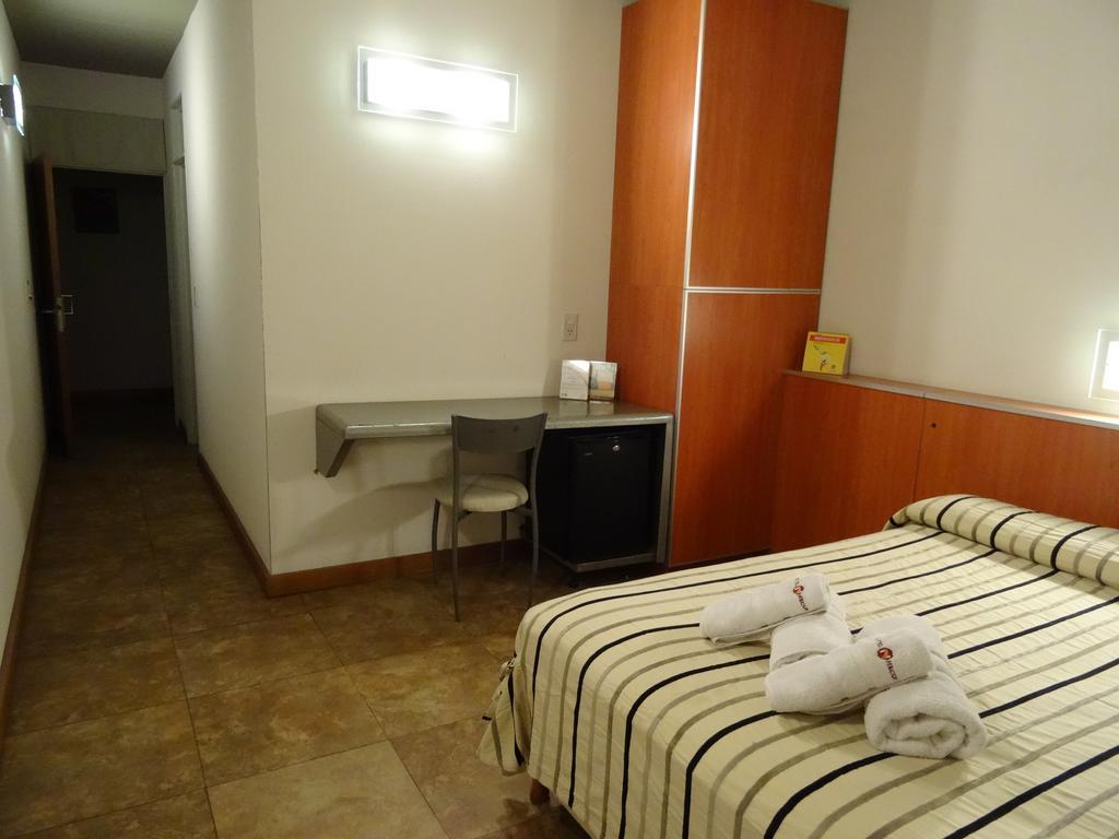 Hotel Necof Rosario Kamer foto