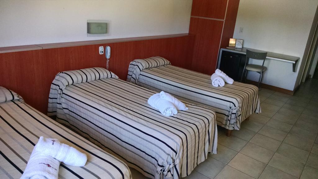 Hotel Necof Rosario Kamer foto
